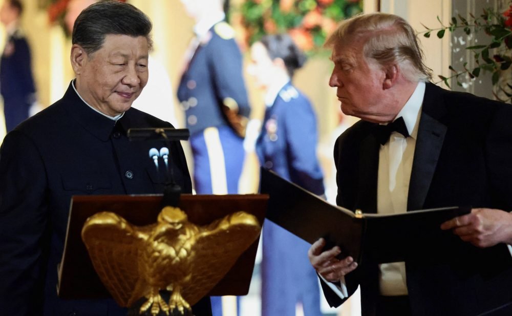 China anuncia acordo com EUA para reduzir tarifas e dialogar sobre inteligência artificial
