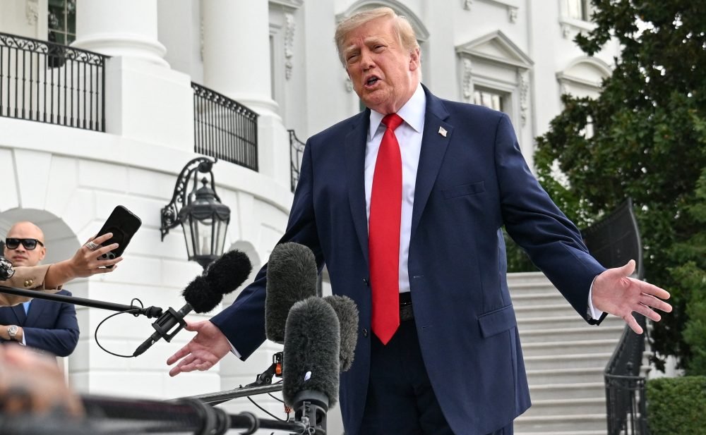 Trump rejeita proposta iraniana de reabrir Estreito de Ormuz