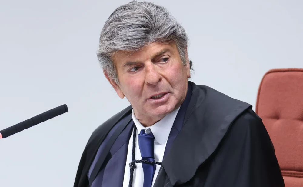 Fux suspende decisão de Dino e restabelece ordem para remover posts sobre Nossa Senhora