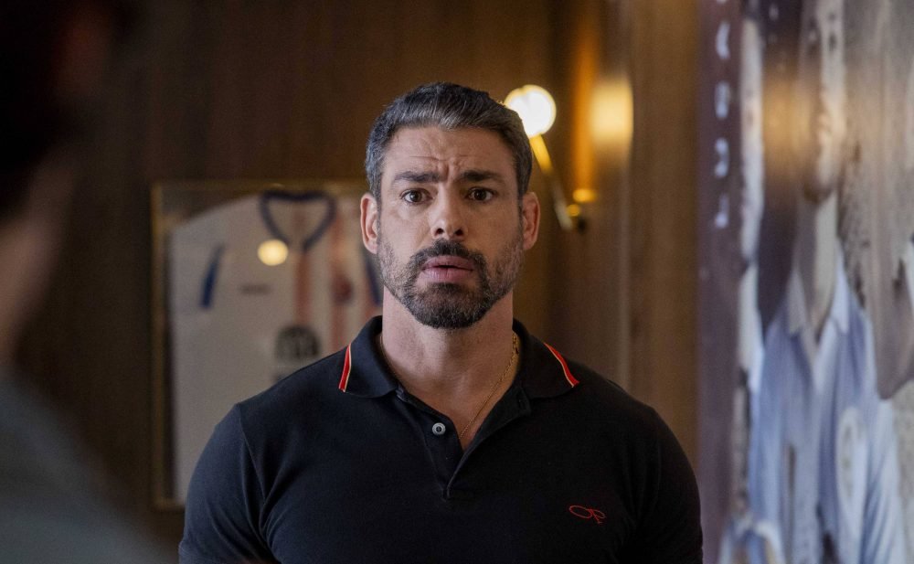 Cauã Reymond entra para elenco da 2ª temporada de série com Kim Kardashian
