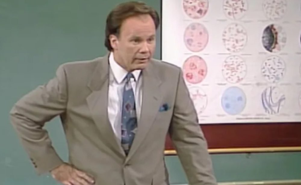 Morre aos 75 anos Dennis Haskins, diretor de 'Uma Galera do Barulho'
