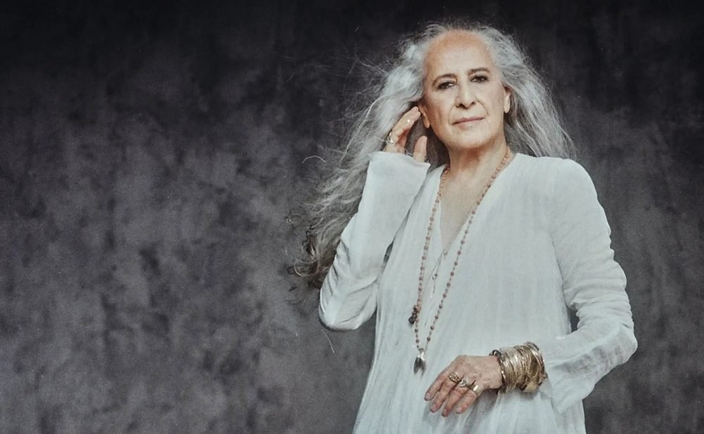 Maria Bethânia adota festivais como formato principal de shows