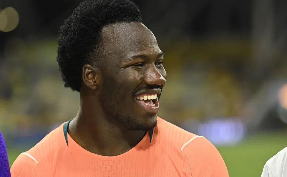 Autor do gol da Austrália contra o Brasil nasceu em campo de refugiados