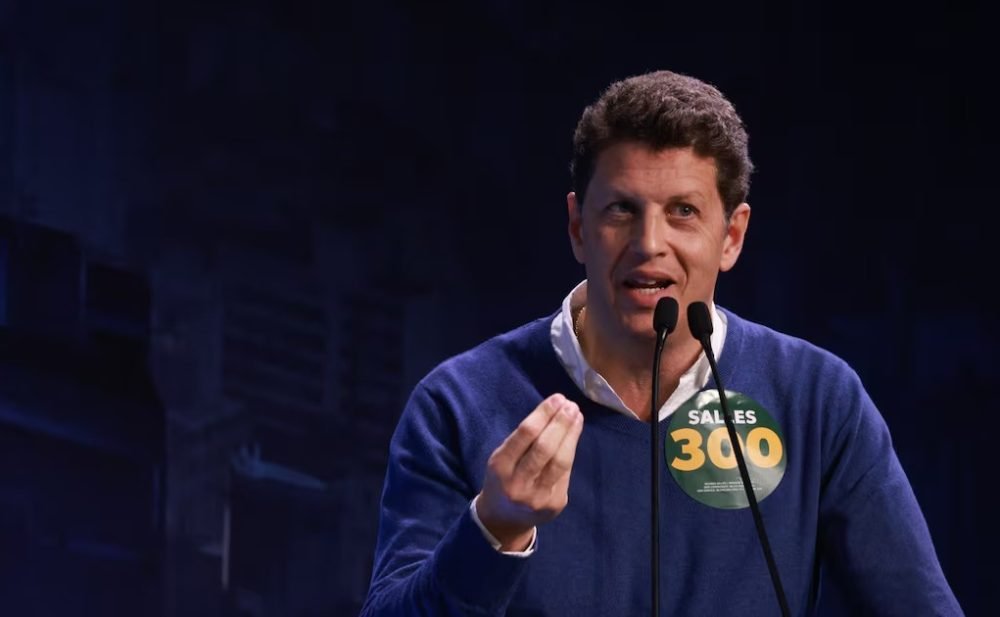 Salles gastou R$ 3 mi do fundão antes de desistir do Senado