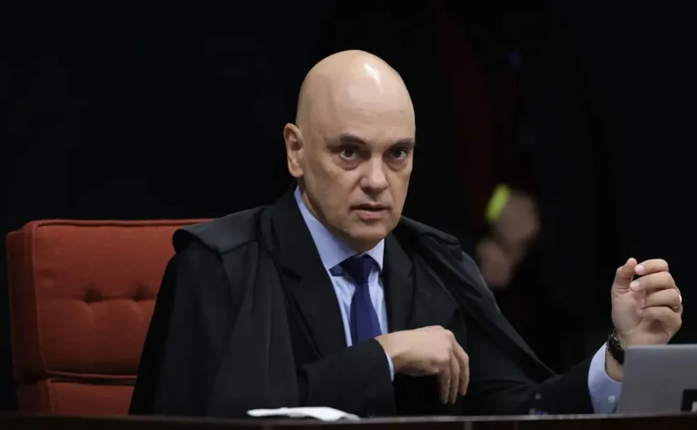 Moraes arquiva inquérito contra Marcos do Val e revoga prisões de jornalistas