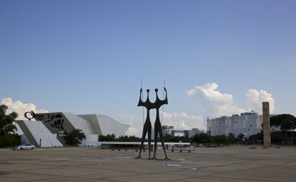 73% dos brasileiros defendem a democracia como melhor forma de governo