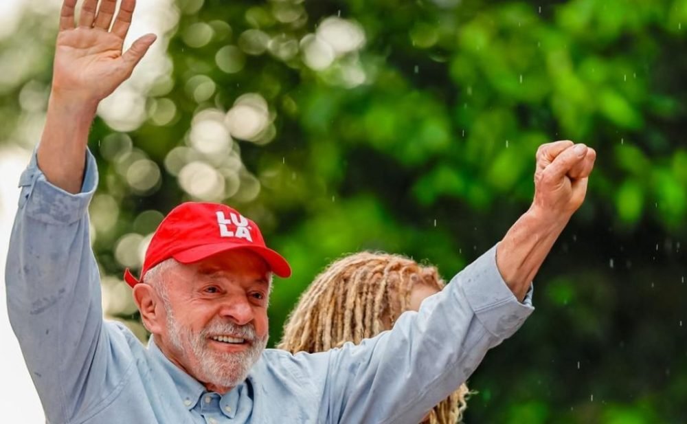 Lula busca reeleição aos 80 anos com acordo para votar fim da escala 6x1
