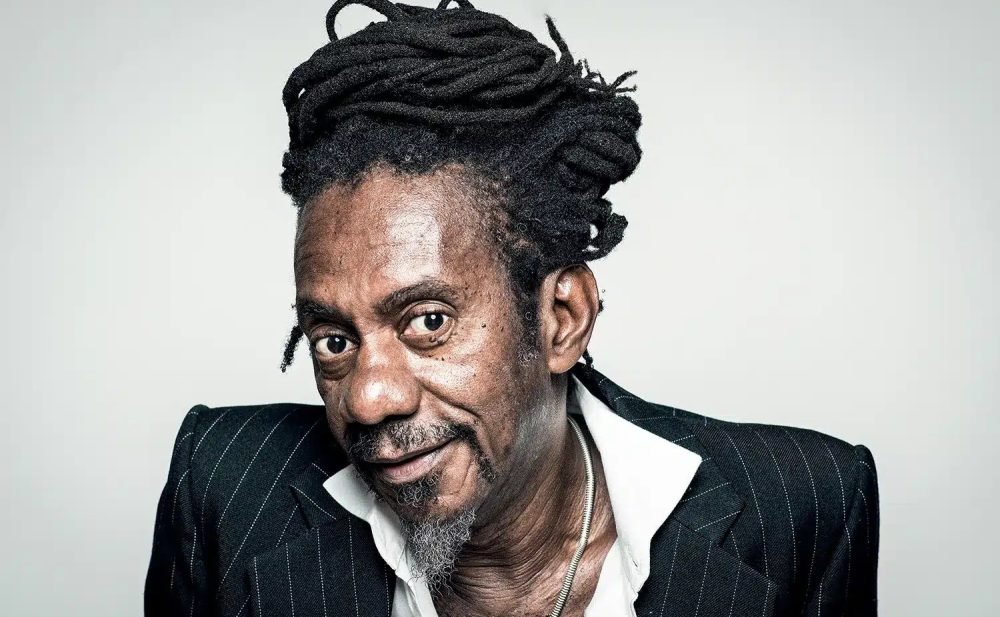 BaianaSystem lança música inédita em parceria póstuma com Luiz Melodia