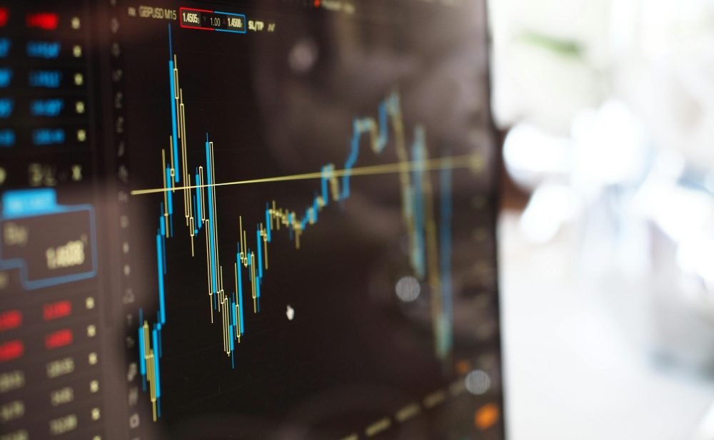 Bolsa brasileira recebe R$ 10 bi de estrangeiros após primeiro turno